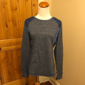 Lululemon blue and grey striped top with details